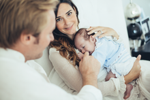 Carregar imagem no visualizador da galeria, Vale Uma Sessão Recém-Nascido